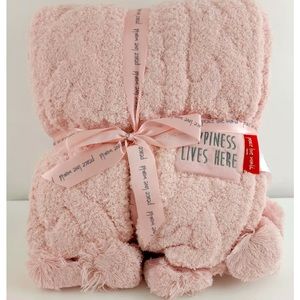 peace love world block knot throw pink color